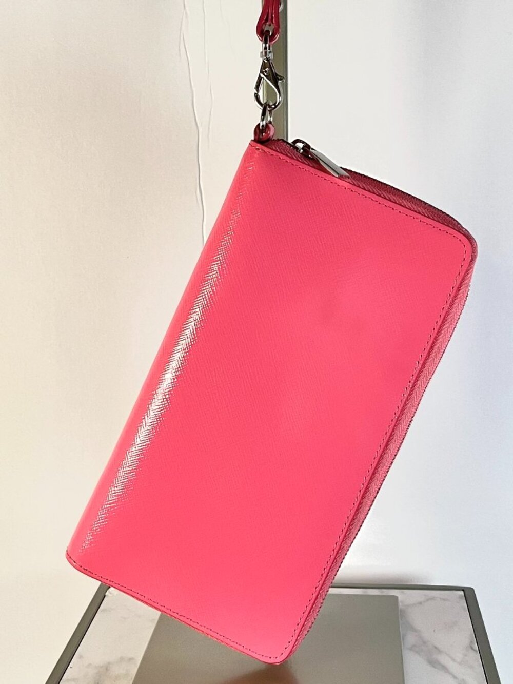 💗 Nordstrom Pink Zip-Around Wristlet Wallet – Chic Everyday Organizer